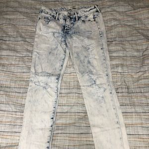 Abercrombie & Fitch Distressed Acid wash jeans